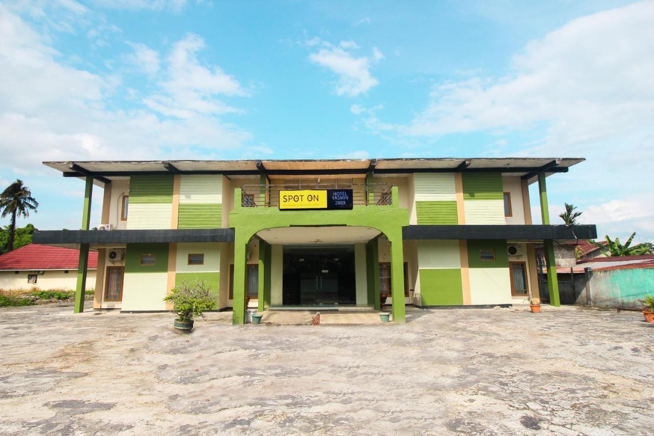 Spot On 2809 Hotel Yasmin Siak Sri Indrapura Luaran gambar